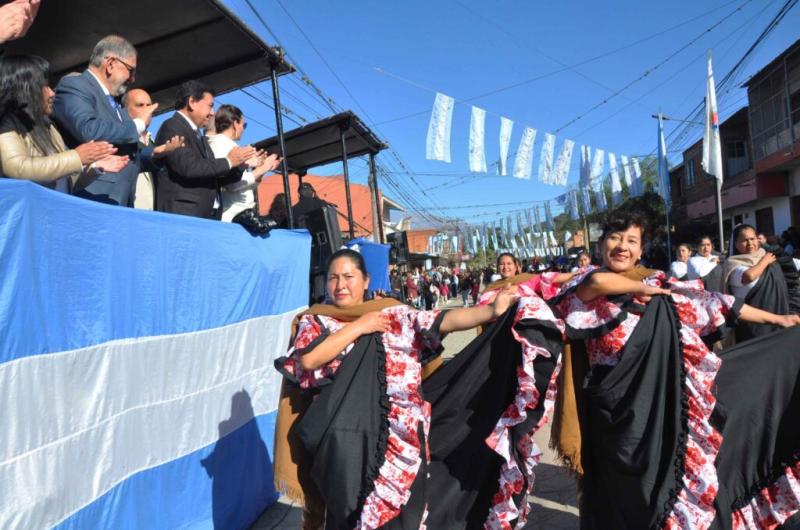 Rauacutel Chuli Jorge presidioacute el 210deg aniversario de la Independencia 
