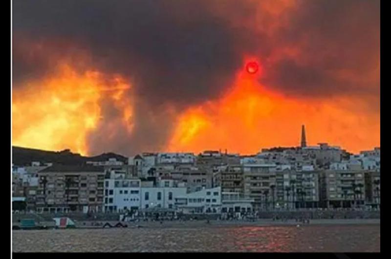 Espantildea vive una de las mayores tragedias forestales de los uacuteltimos tiempos