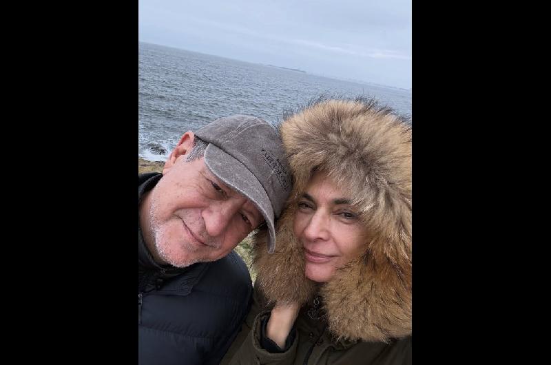 Mariana Arias compartioacute romaacutenticas postales con Eduardo Levy Yeyati desde Uruguay