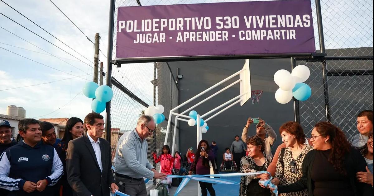  Sadir inauguroacute el primer polideportivo inclusivo en el barrio San Pedrito
