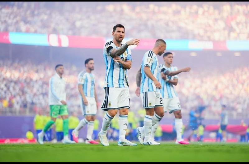 Messi- ldquoOtra vez tocoacute sufrir pero este equipo nunca deja de creerrdquo