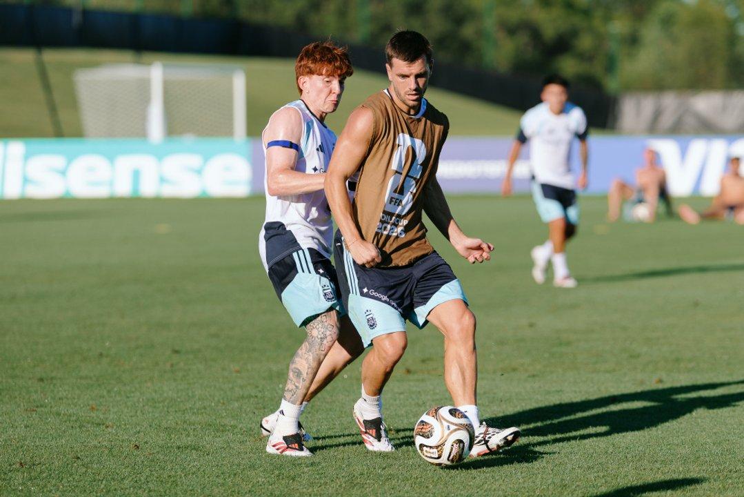 La Seleccioacuten argentina volvioacute a los entrenamientos con la mirada puesta en Inglaterra