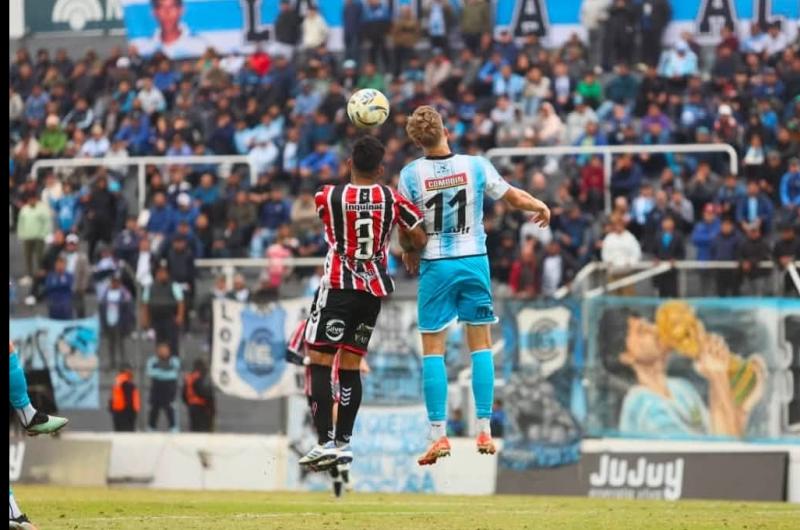 Gimnasia rescatoacute el empate ante Chacarita