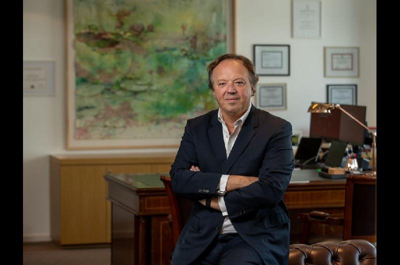 Quieacuten es el banquero libertario que festejoacute con Insaurralde el triunfo de la Seleccioacuten argentina
