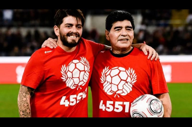 El hijo de Maradona contradijo a Scaloni- ldquoNada es normal contra Inglaterrardquo