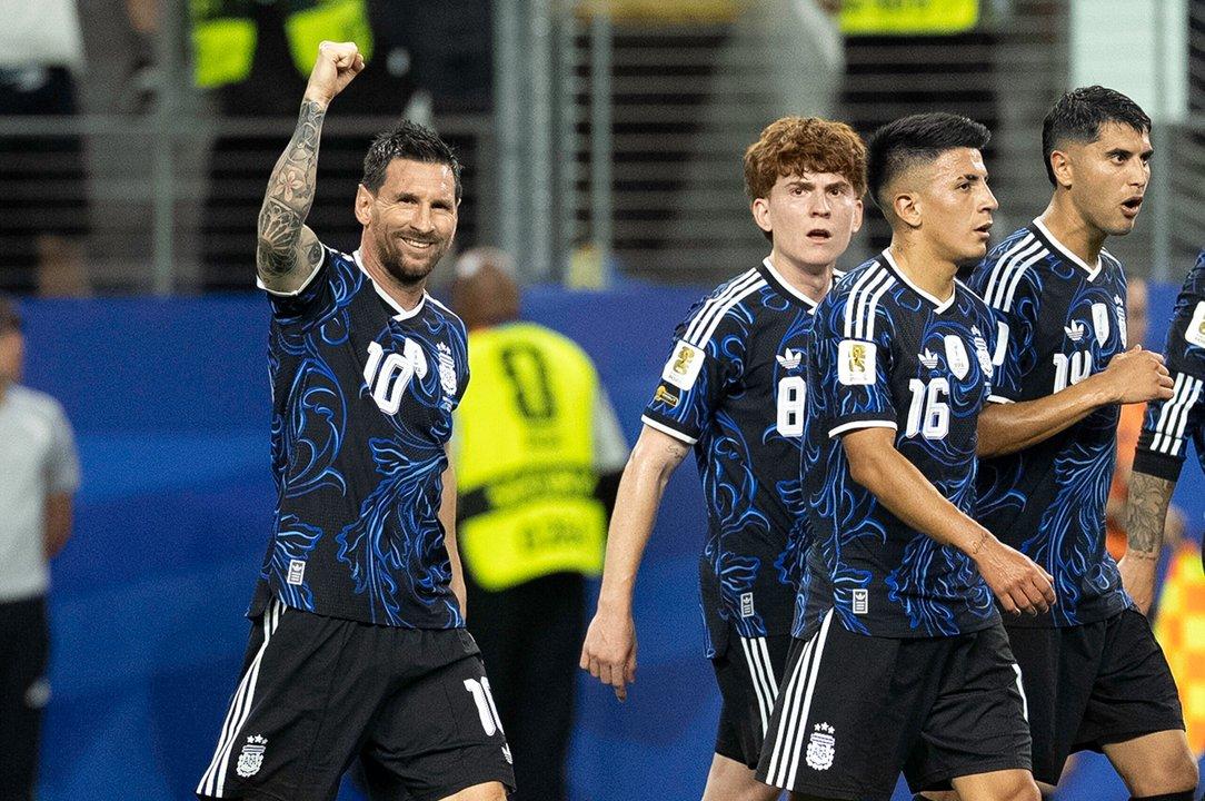 La estadiacutestica negativa de 36 antildeos que cortoacute la Seleccioacuten argentina ante Inglaterra