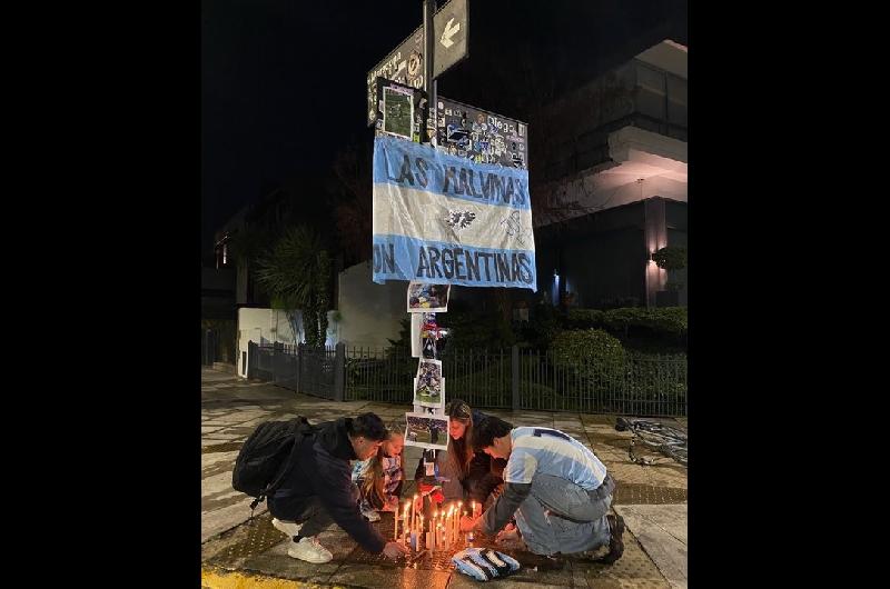 Segurola y Habana en modo santuario antes de Argentina-Inglaterra- ldquoLas Malvinas son Argentinasrdquo