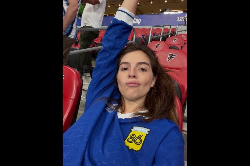 ldquoNo paro de llorar te extrantildeordquo- Dalma recordoacute a Diego Maradona tras el triunfo ante Inglaterra