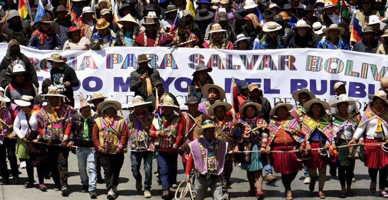 Fiscaliacutea de Bolivia investiga a maacutes de 300 personas por bloqueos que paralizaron el paiacutes