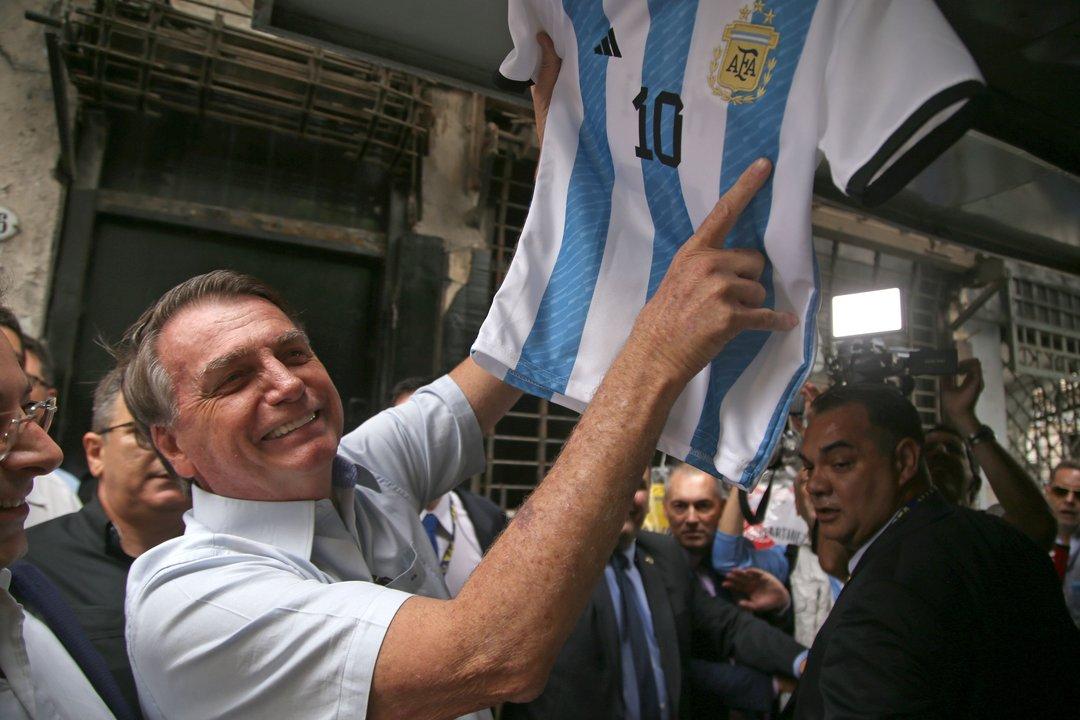 Milei no podraacute visitar a Jair Bolsonaro en Brasil