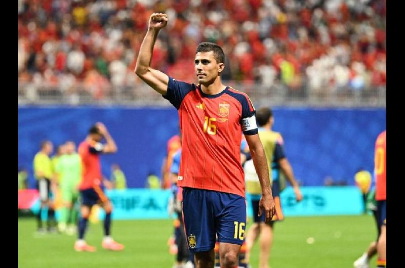 Rodri ganoacute el Baloacuten de Oro como mejor jugador del Mundial 2026