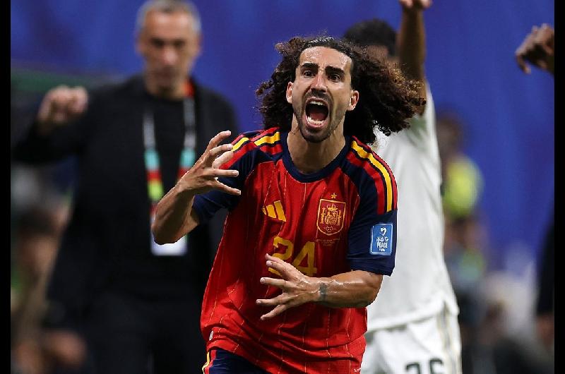 Cucurella deberaacute cumplir su insoacutelita promesa tras la consagracioacuten de Espantildea