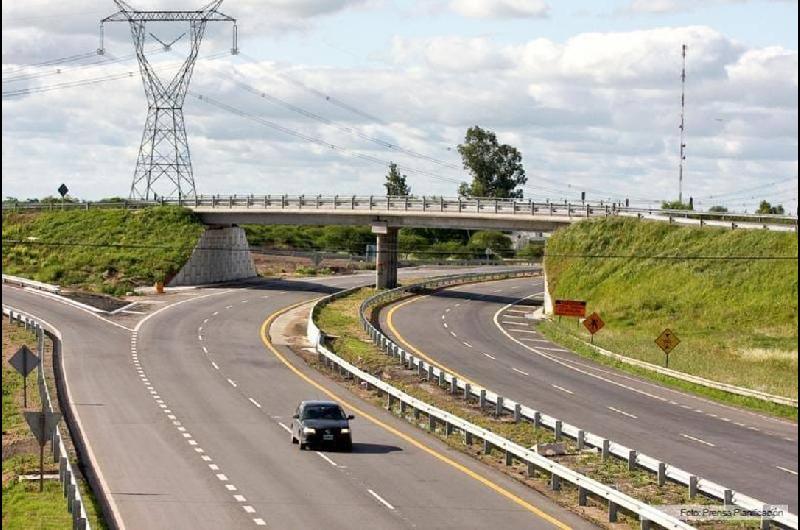 Privatizacioacuten de rutas nacionales- 22 empresas compiten por quedarse con la concesioacuten de la tercera etapa