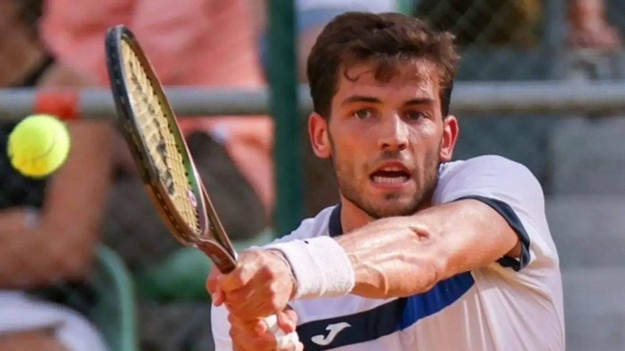 Burruchaga eliminoacute a Wawrinka y consiguioacute la mayor victoria de su carrera