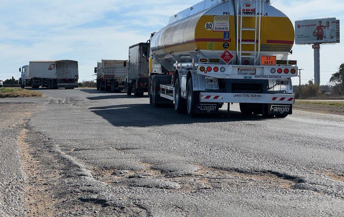 Santa Fe administraraacute por 20 antildeos la Ruta Nacional A012- el Gobierno nacional cede por primera vez una ruta a una provincia