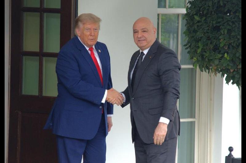 Trump lanzoacute nuevas advertencias a Iraacuten por su poliacutetica nuclear