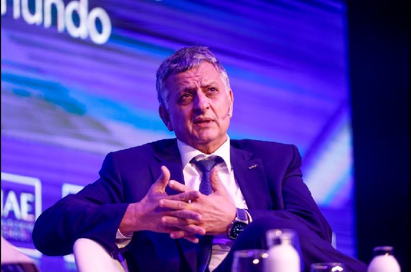 YPF enfrioacute una posible baja de la nafta- ldquoNo llegamos al equilibriordquo