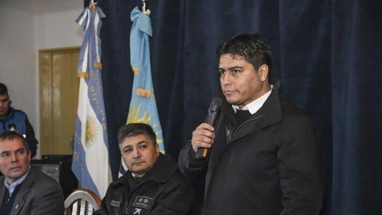 Vidal prometioacute diaacutelogo pero los policiacuteas todaviacutea reclaman que los reciba