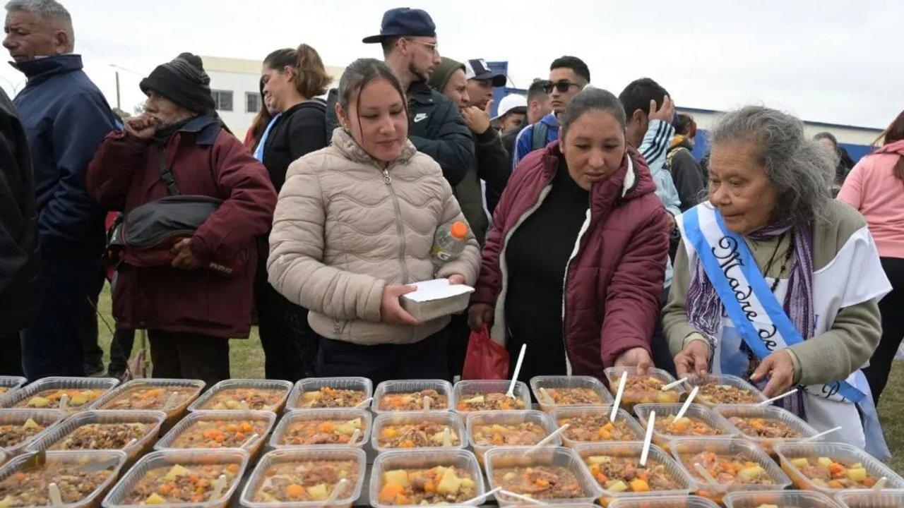 Dos de cada tres hogares recortan comidas y la crisis alimentaria acorrala a Quintela