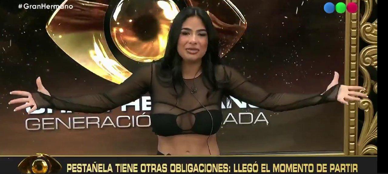 Daniela Celis abandonoacute Gran Hermano por sus hijas- ldquoNo puedo estar sin ellasrdquo