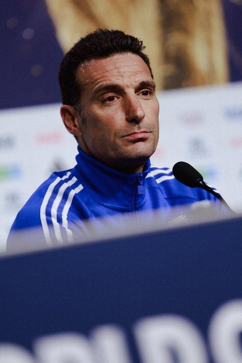 Scaloni tras el subcampeonato de Argentina- ldquoLo siento por no haberles podido traer otra copardquo