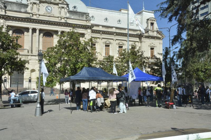 Paro activo y pedido de un aumento del 339-en-porciento-