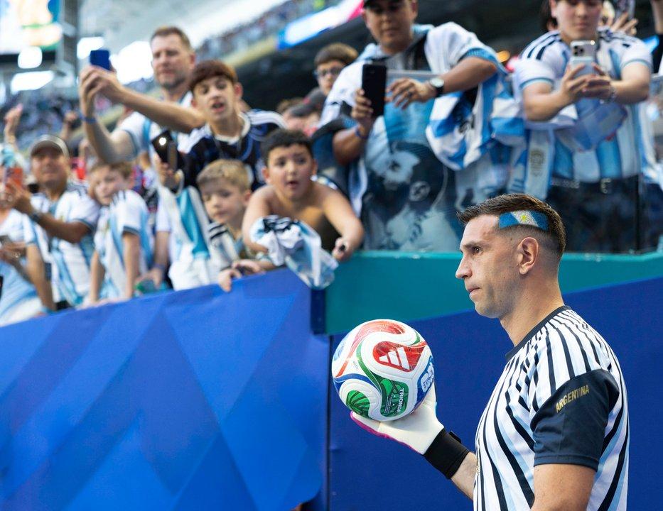 Juventus va a la carga por el Dibu Martiacutenez tras el Mundial 2026