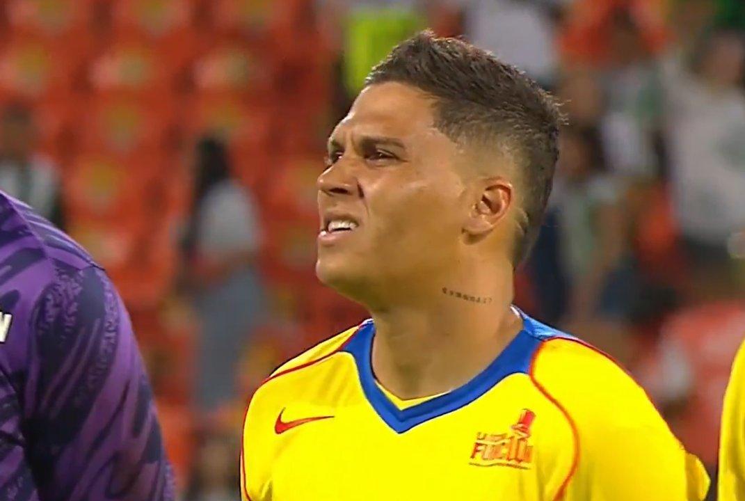 A 48 horas de rescindir su contrato con River Juanfer Quintero jugoacute al fuacutetbol en Colombia