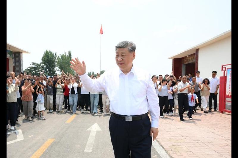 En plena tensioacuten con Milei Xi Jinping le aseguroacute a Lula que China fortaleceraacute su relacioacuten con Brasil