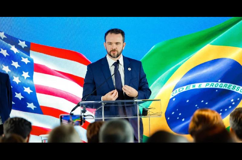 El ministro de Hacienda de Brasil llamoacute ldquopayasordquo a Javier Milei