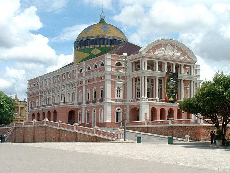 Teatros histoacutericos de la Amazonia brasilentildea declarados Patrimonio Cultural Mundial por la UNESCO