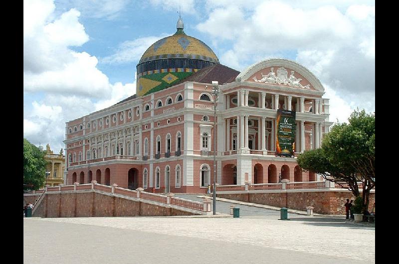Teatros histoacutericos de la Amazonia brasilentildea declarados Patrimonio Cultural Mundial por la UNESCO