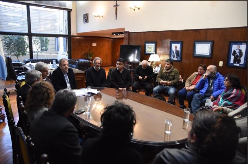 Impulsan una declaracioacuten en resguardo de la Ley del Libro 