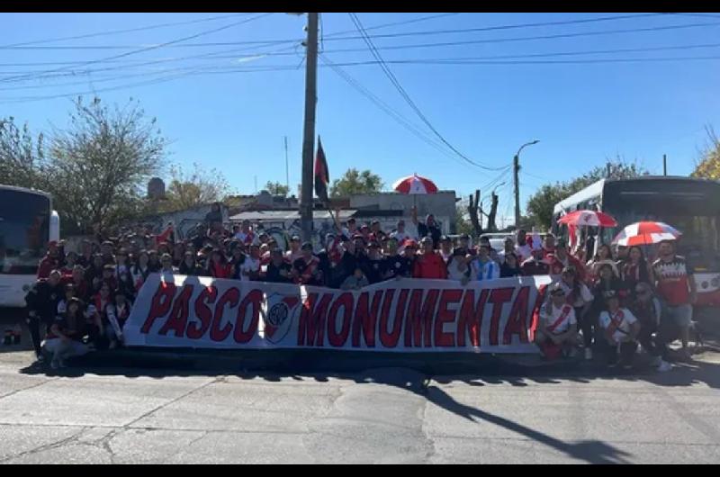 Emboscada a simpatizantes de River en Quilmes- tres heridos de bala 