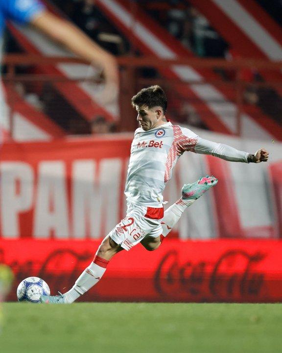 Argentinos goleoacute a Estudiantes de Riacuteo Cuarto y suma puntaje ideal en el Torneo Clausura