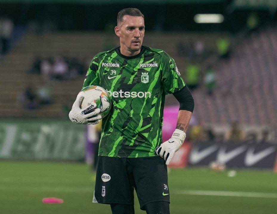 Franco Armani volvioacute a atajar en Atleacutetico Nacional y fue ovacionado