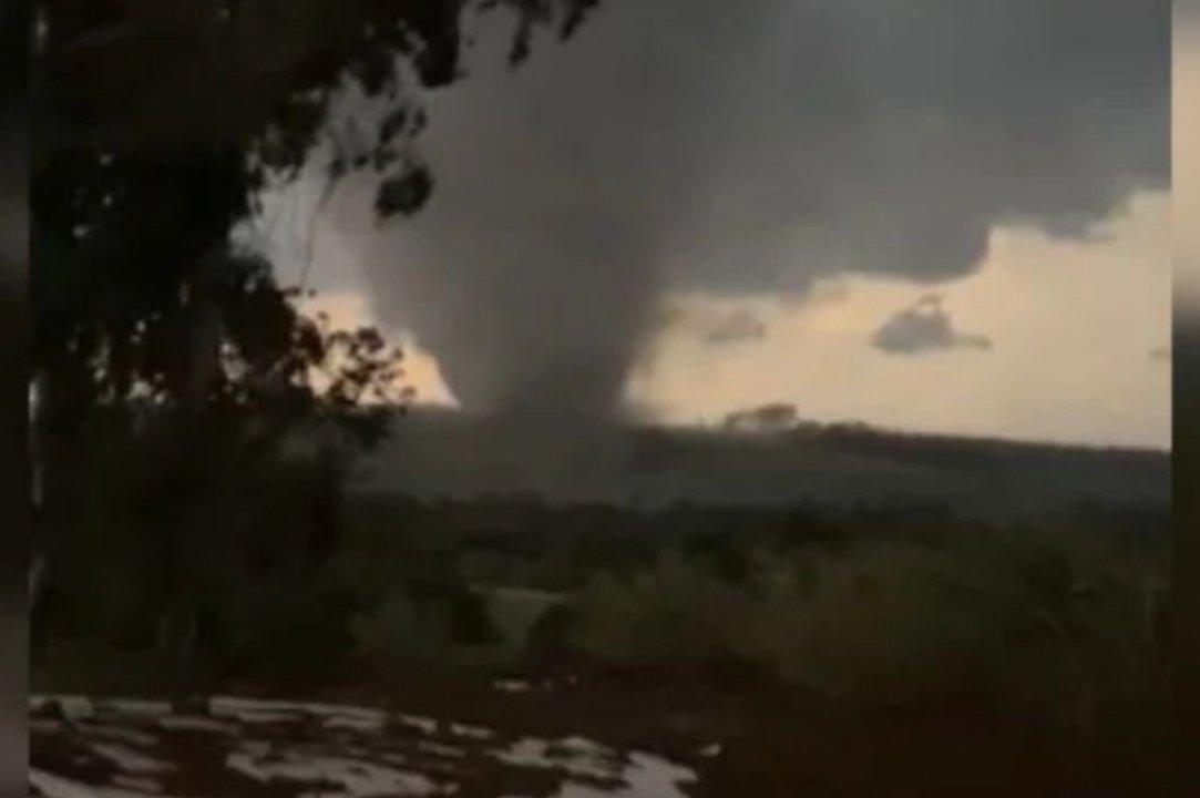 Brasil- un tornado causoacute destrozos en varias localidades de Rio Grande do Sul