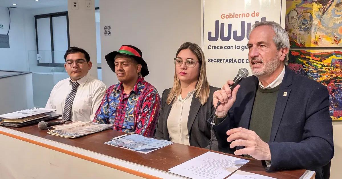 Artistas plaacutesticos de Argentina Peruacute y Bolivia se reuacutenen en Calilegua