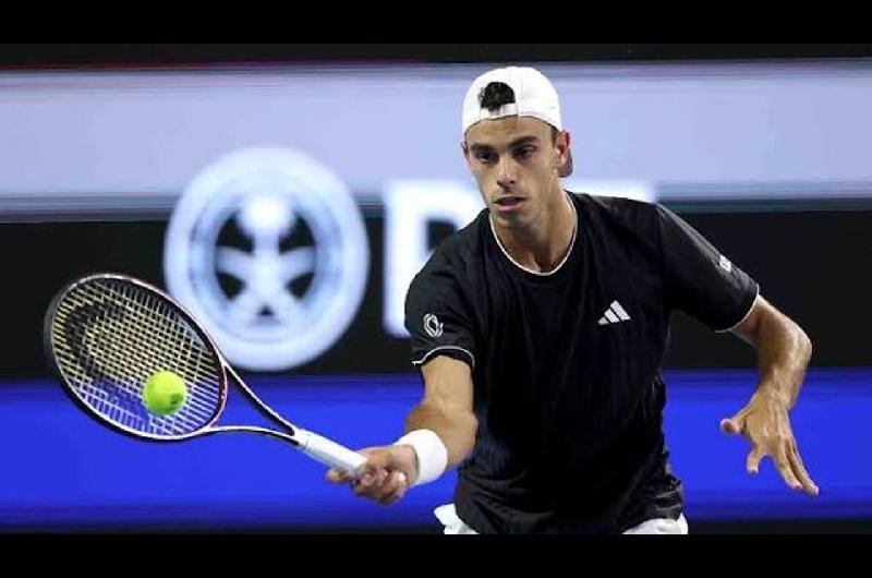 Ceruacutendolo se salvoacute por el retiro de su rival y avanzoacute a cuartos de final en el ATP 250 de Los Cabos
