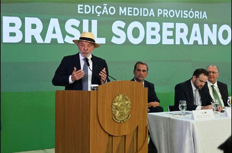 Campantildea electoral en Brasil- Lula critica injerencia extranjera y trata a Milei de ldquocosardquo