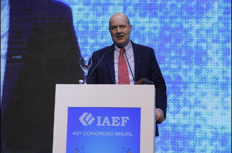 El Gobierno aproboacute una nueva vacuna antiaftosa y espera que bajen maacutes los precios
