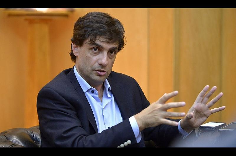 Lacunza a Milei sobre el BCRA- ldquolo felicito Presidente por fin estamos de acuerdordquo