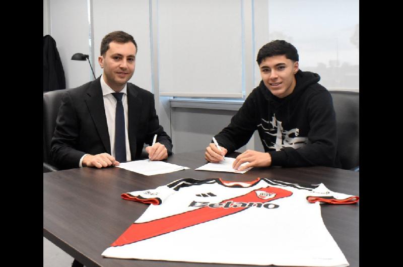 River presentoacute oficialmente a su uacuteltimo refuerzo
