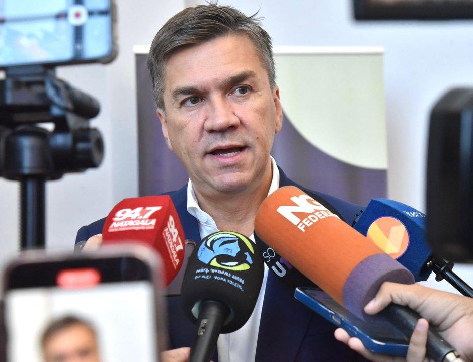 Denuncian que Zdero gastoacute maacutes de 36000 millones en publicidad oficial