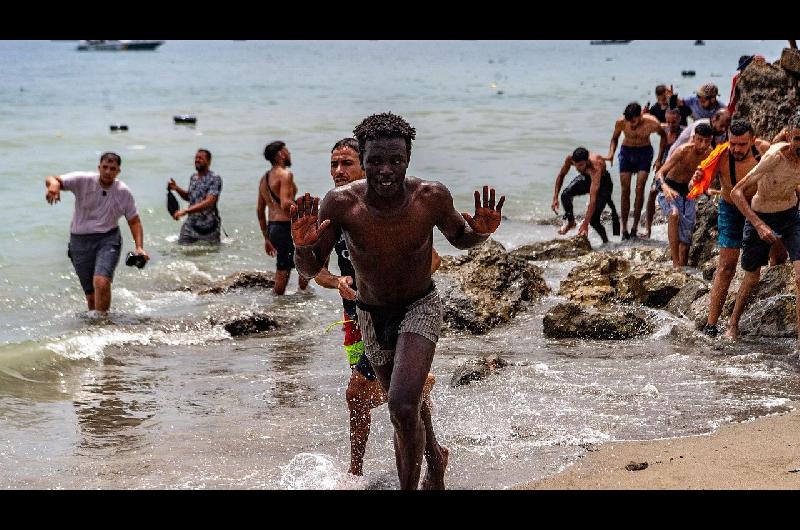 Suman 67 los muertos en Ceuta por la crisis fronteriza con Marruecos