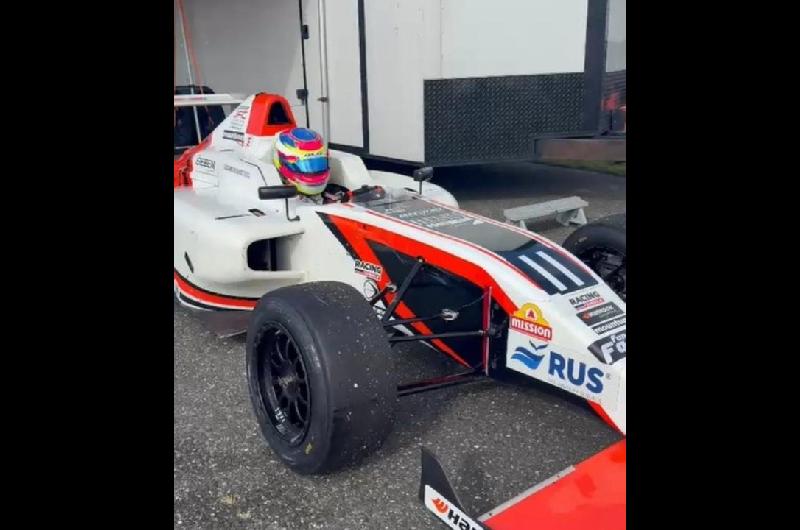 Foacutermula 4 EEUU- Laacutezaro Bainotti largaraacute desde la primera fila en New Jersey tras lograr el segundo mejor tiempo