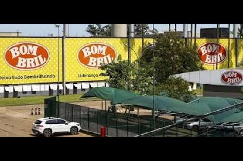 Brasil- un trabajador matoacute a tres compantildeeros en una faacutebrica y se suicidoacute