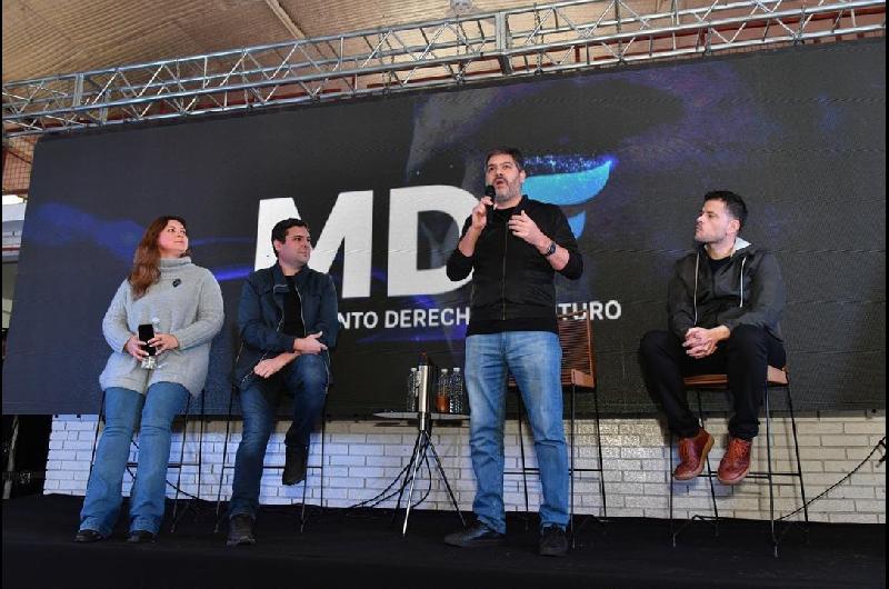 Entre Riacuteos- el desembarco de Kicillof acelera la carrera por la gobernacioacuten y profundiza la fragmentacioacuten del PJ