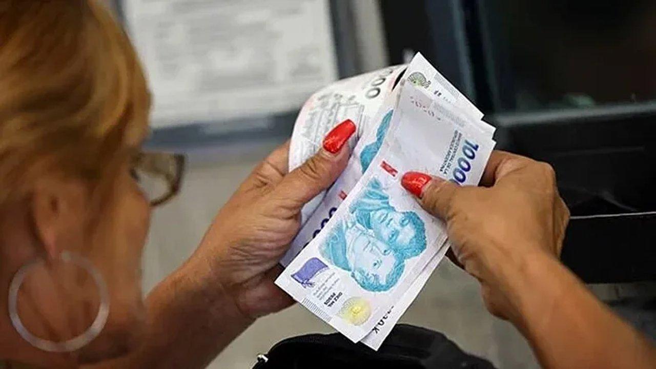 Consumo- persiste la fragilidad en el gasto familiar con mayor peso del pago de impuestos y servicios