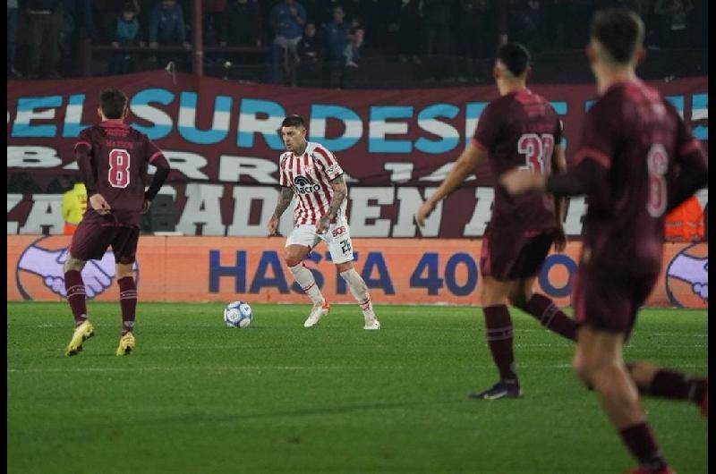 Instituto consiguioacute un agoacutenico triunfo ante Lanuacutes por el Torneo Clausura